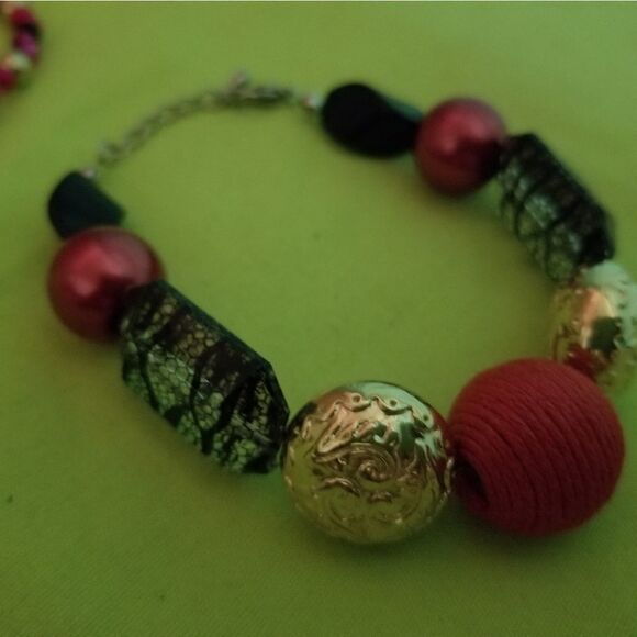 Glow in the dark Dvprofessions custom bracelet creations - Picture 8 of 9